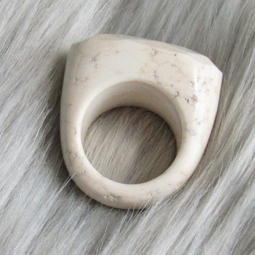 Natural White Gemstone Faceted Ring size 8.25